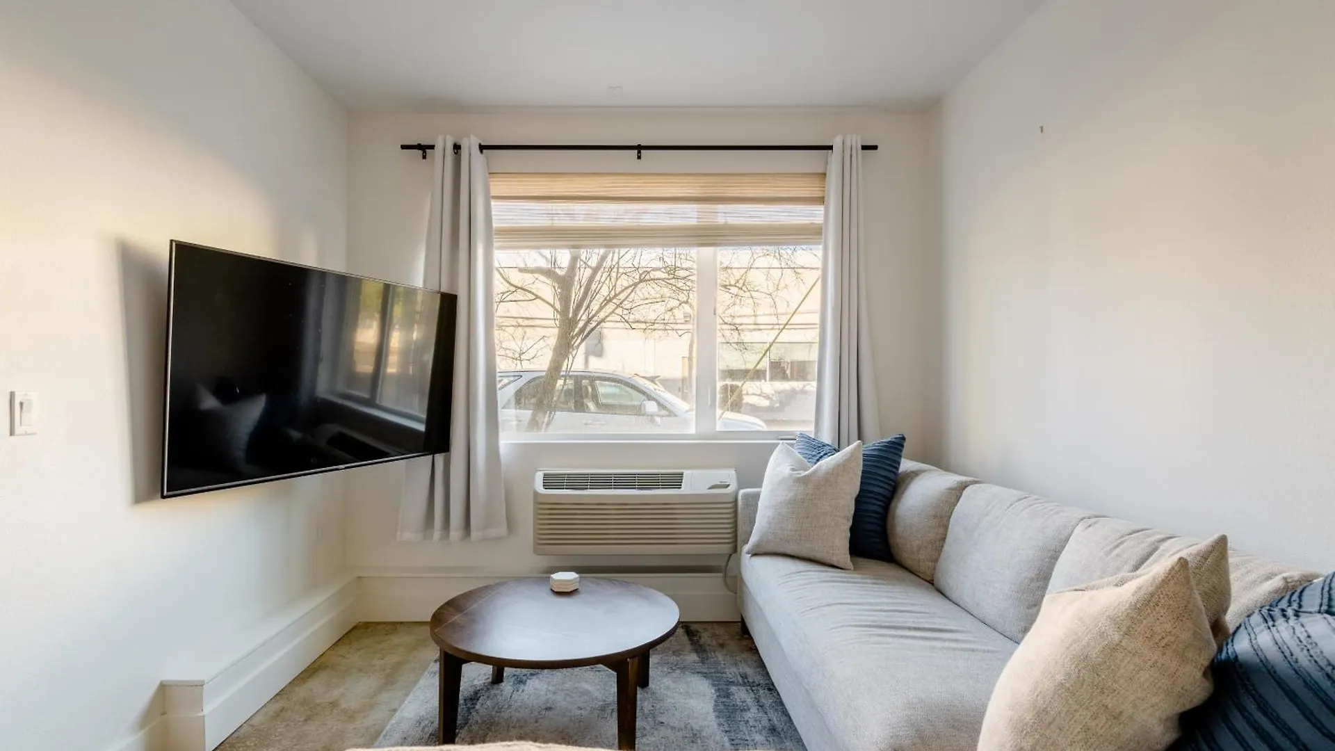 Studio Bliss Dual-Queen Stay In Vibrant Alberta Portland 0*,  United States