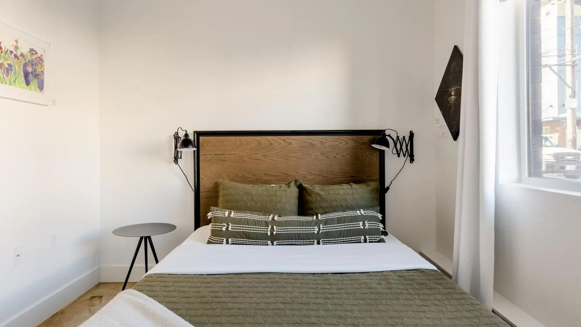 Apartment Studio Bliss Dual-Queen Stay In Vibrant Alberta Portland